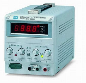 GW Instek GPS-3030D Power Supply